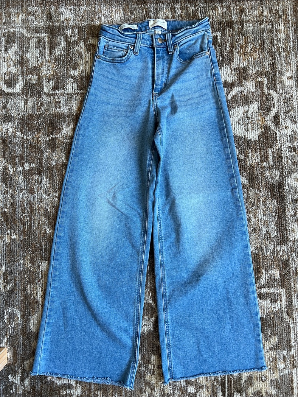 Universal Thread Light Blue Wide Leg Jeans - Picture 3 of 4